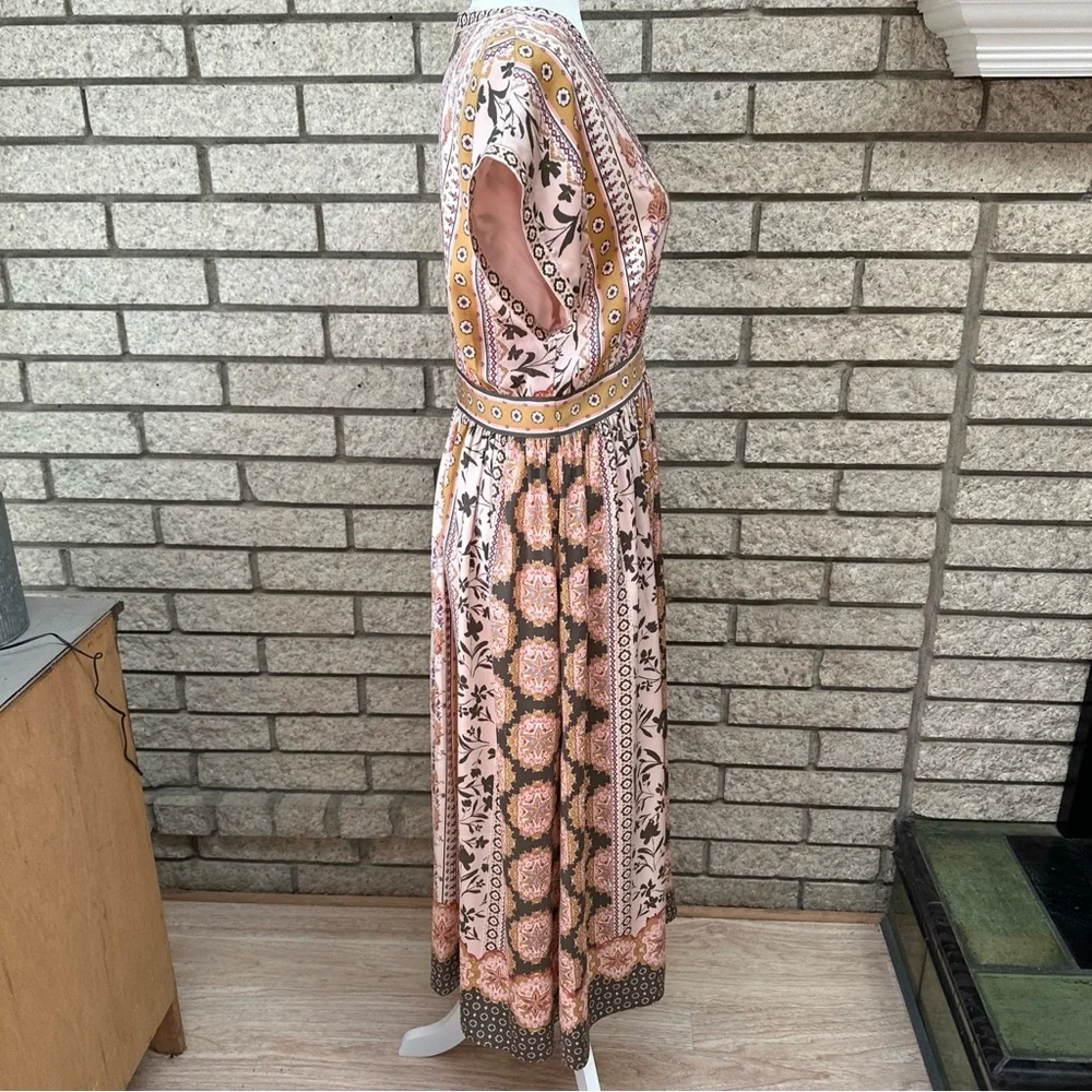 Nwt Gal Meets Glam Stunning Floral Dress Size 8 - Picture 8 of 14
